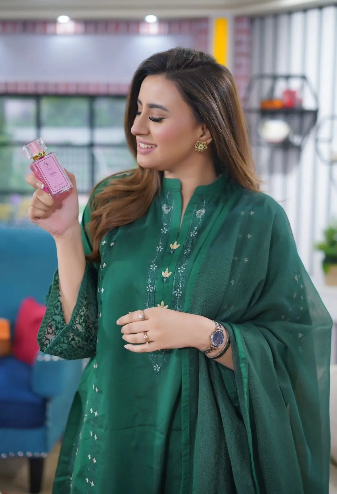 Long lasting women’s perfume in Pakistan - elegant floral fragrance
Best ladies perfume for daily wear - soft and sweet scent
Luxury women’s perfume bottle - inspired by designer fragrance
Affordable perfume for women in Pakistan - long wear formula
Imported ladies perfume with fresh and feminine aroma
Signature women’s fragrance - perfect for casual and formal wear
Top-selling women’s perfume online in Pakistan - 60ml bottle
Elegant perfume for women - ideal gift for her
Original women’s perfume with flora